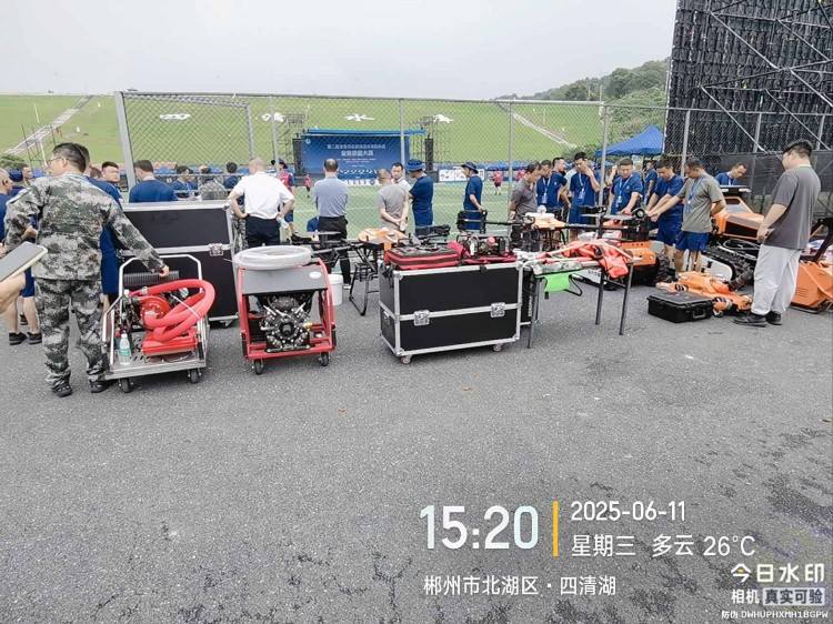 投彈無人機，滅火無人機，隔離帶開辟機器人展會1.jpg